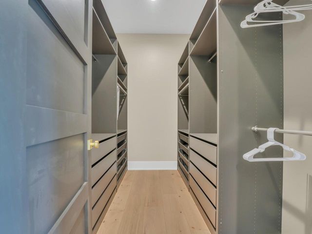 525 Maple STREET, Lake Geneva, WI 53147