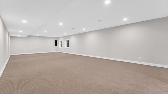 525 Maple STREET, Lake Geneva, WI 53147