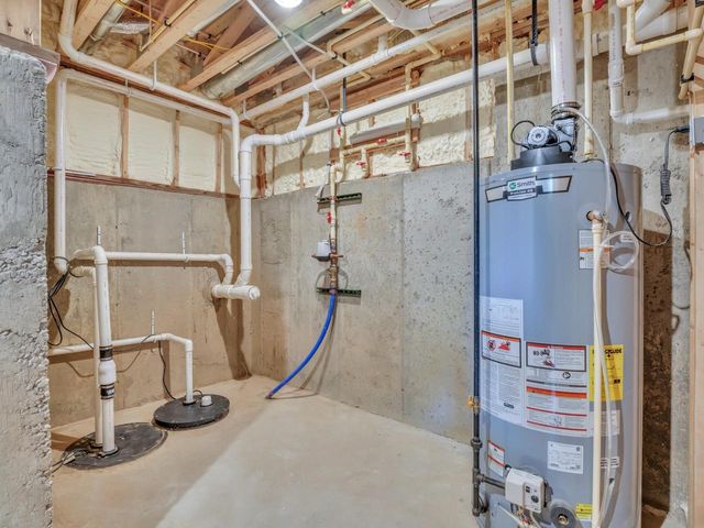 525 Maple STREET, Lake Geneva, WI 53147