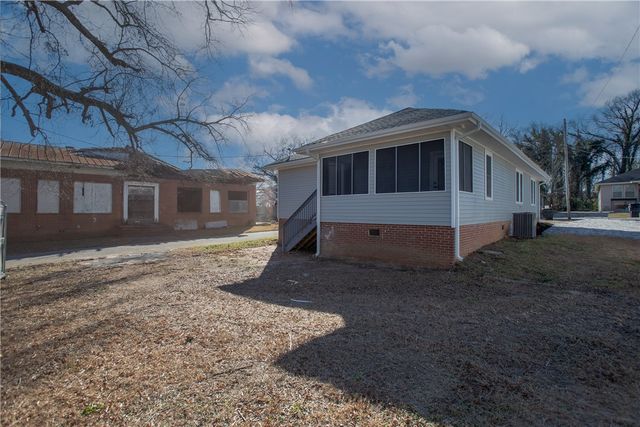 929 E Whitner Street, Anderson, SC 29624