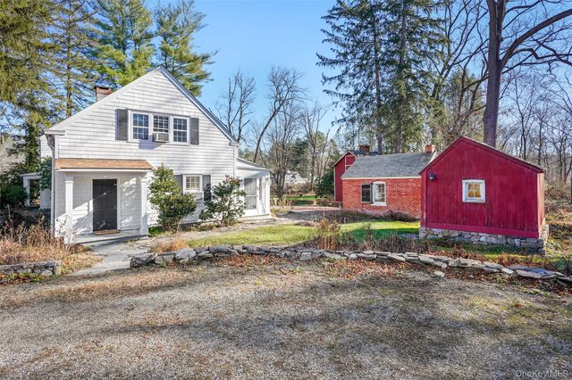 25 Greenwich Road, Bedford, NY 10506