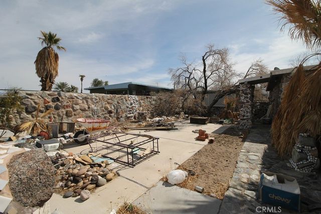 1233 Desert Drive, Needles, CA 92363