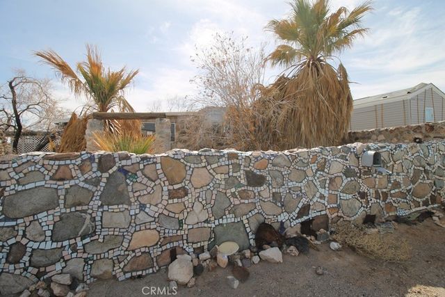 1233 Desert Drive, Needles, CA 92363