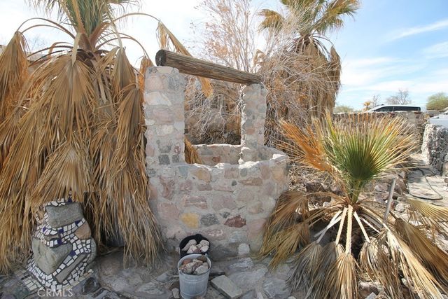 1233 Desert Drive, Needles, CA 92363