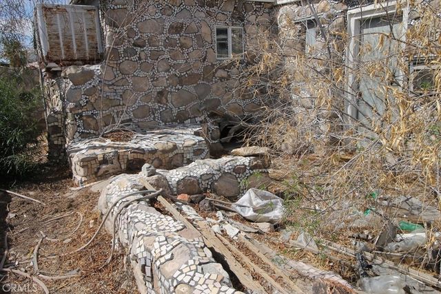 1233 Desert Drive, Needles, CA 92363