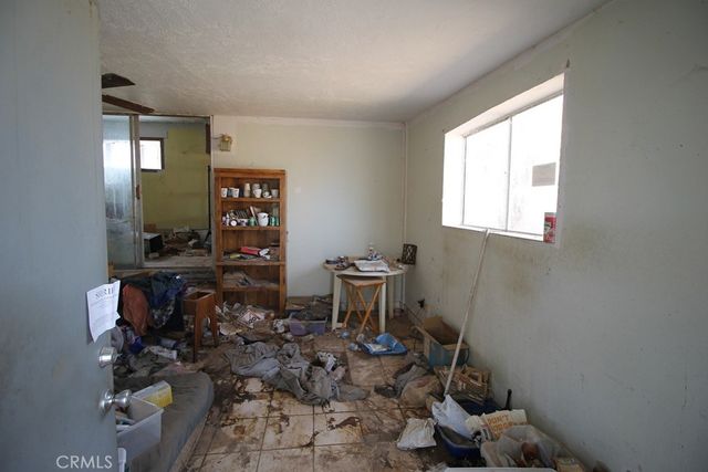 1233 Desert Drive, Needles, CA 92363