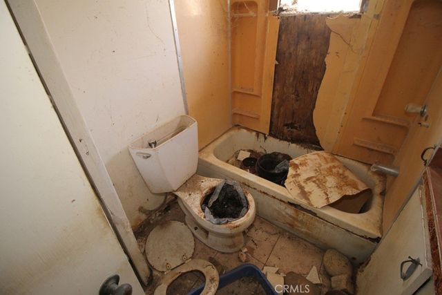 1233 Desert Drive, Needles, CA 92363