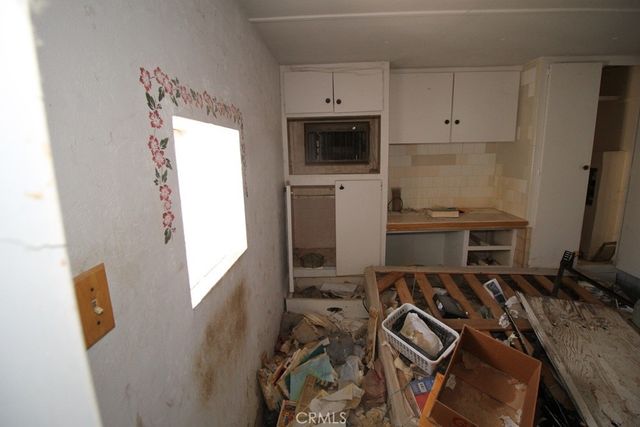 1233 Desert Drive, Needles, CA 92363