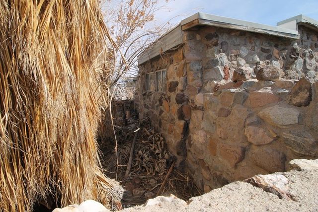 1233 Desert Drive, Needles, CA 92363