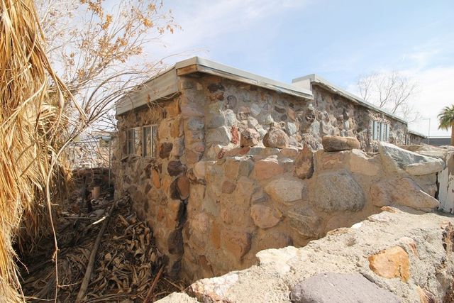 1233 Desert Drive, Needles, CA 92363