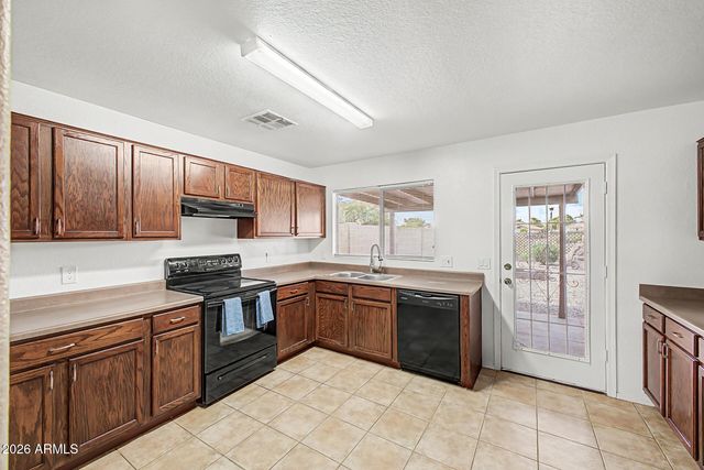 966 E GRAHAM Lane, Apache Junction, AZ 85119