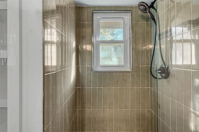 116 Donald Drive, Hurst, TX 76053