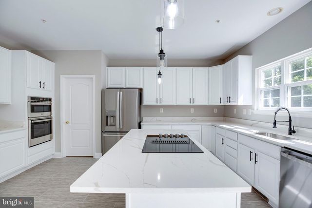 404 S PARROT DR, Fort Washington, MD 20744