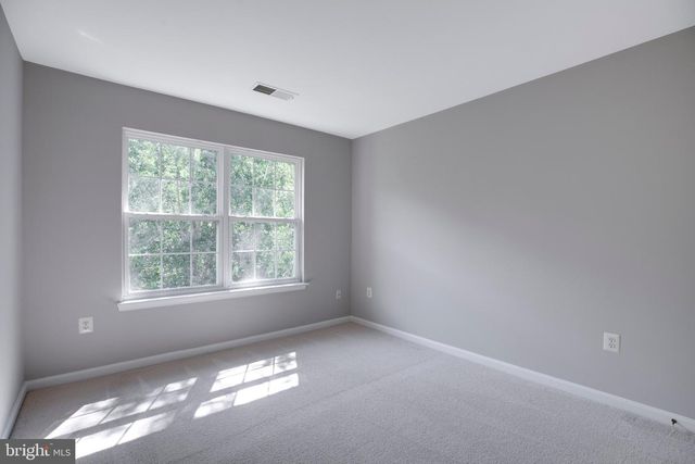 404 S PARROT DR, Fort Washington, MD 20744