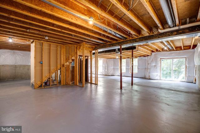 404 S PARROT DR, Fort Washington, MD 20744
