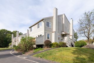 111 Mallane Lane APT 19A, Naugatuck, CT 06770