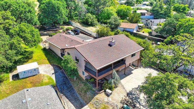 74 Greenbrier Dr, Oroville, CA 95966