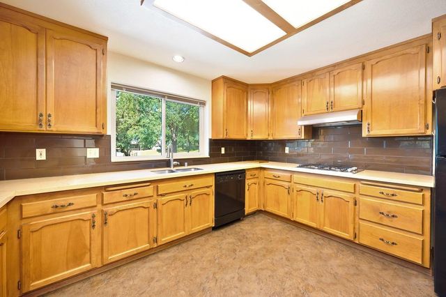 74 Greenbrier Dr, Oroville, CA 95966