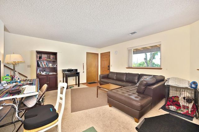 74 Greenbrier Dr, Oroville, CA 95966