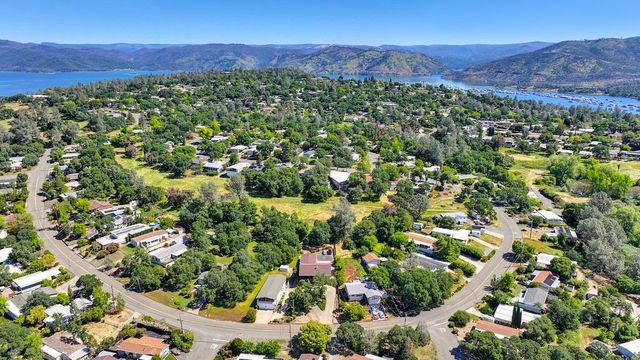 74 Greenbrier Dr, Oroville, CA 95966