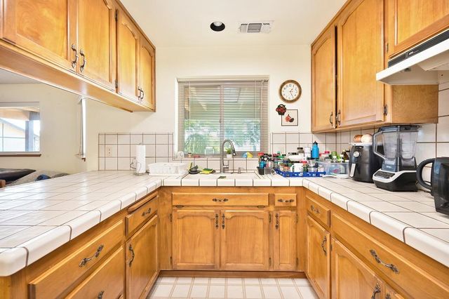 74 Greenbrier Dr, Oroville, CA 95966