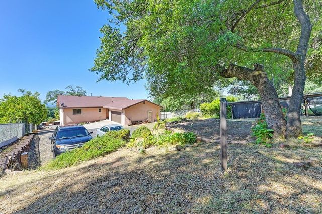 74 Greenbrier Dr, Oroville, CA 95966