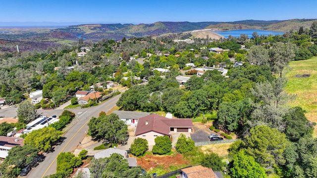 74 Greenbrier Dr, Oroville, CA 95966