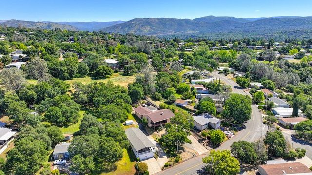 74 Greenbrier Dr, Oroville, CA 95966