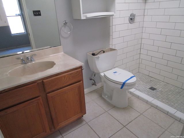 12527 Valle Dezavala, San Antonio, TX 78249