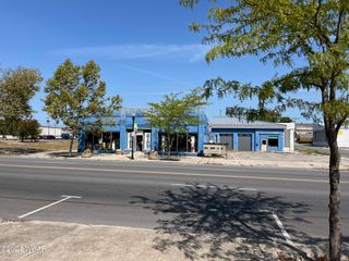 404 W Market Street, Lima, OH 45801