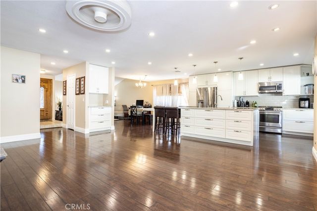 20759 Tribune Street, Chatsworth, CA 91311