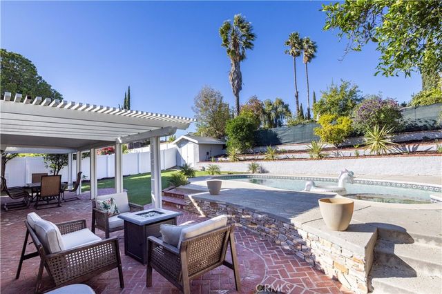 20759 Tribune Street, Chatsworth, CA 91311