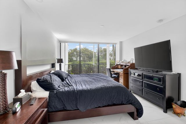 6815 Willow Wood Drive 4012, Boca Raton, FL 33434