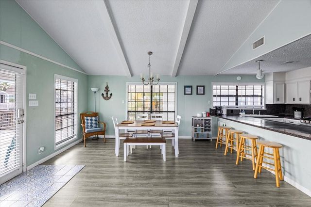 16611 Bahama Way, Jamaica Beach, TX 77554