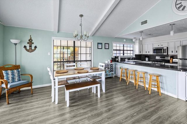 16611 Bahama Way, Jamaica Beach, TX 77554