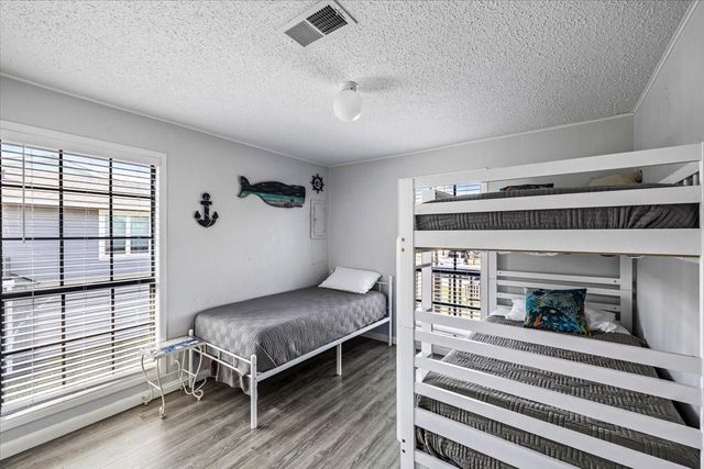 16611 Bahama Way, Jamaica Beach, TX 77554