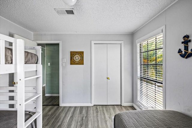 16611 Bahama Way, Jamaica Beach, TX 77554