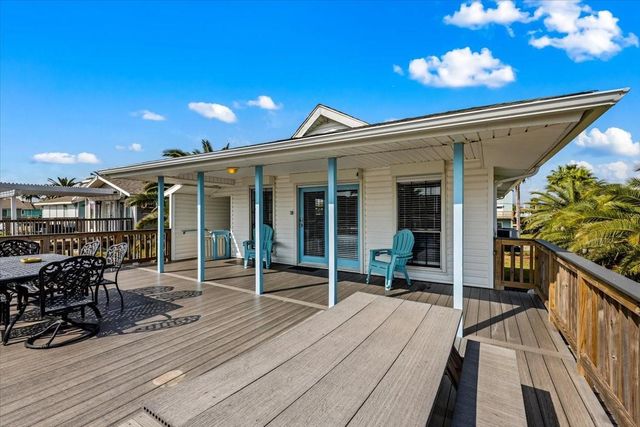 16611 Bahama Way, Jamaica Beach, TX 77554