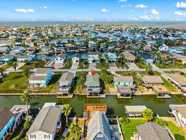 16611 Bahama Way, Jamaica Beach, TX 77554