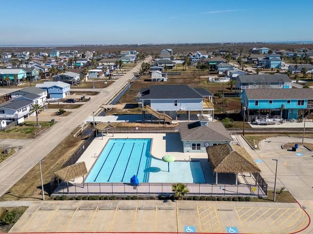 16611 Bahama Way, Jamaica Beach, TX 77554