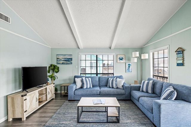 16611 Bahama Way, Jamaica Beach, TX 77554