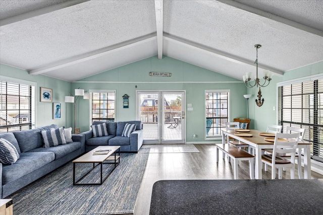 16611 Bahama Way, Jamaica Beach, TX 77554