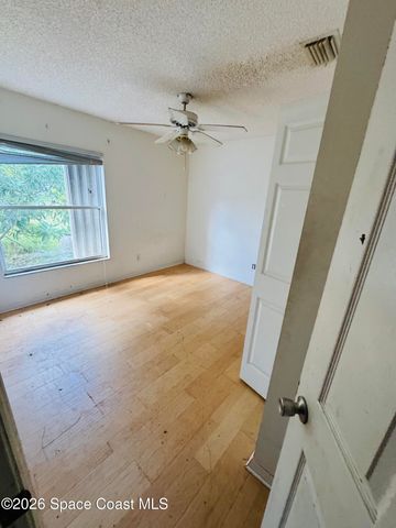 301 Gage Street SE, Palm Bay, FL 32909