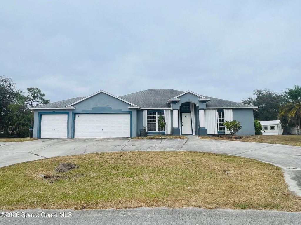 301 Gage Street SE, Palm Bay, FL 32909