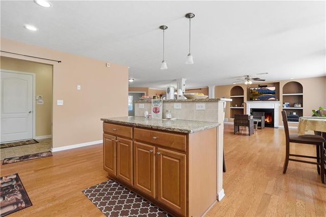 3430 Park Glenn Lane, Snellville, GA 30078