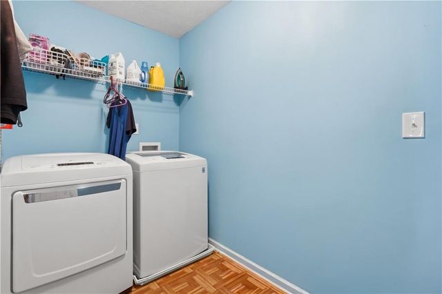 3430 Park Glenn Lane, Snellville, GA 30078