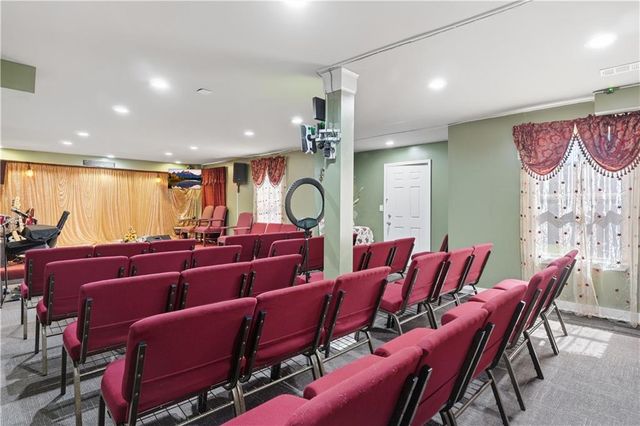 3430 Park Glenn Lane, Snellville, GA 30078