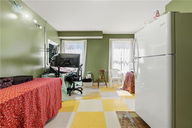 3430 Park Glenn Lane, Snellville, GA 30078