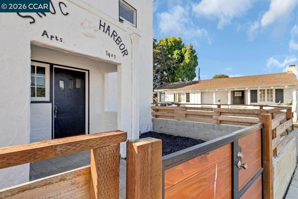 Image 4 of property listing at 1230 Del Monte Ave, Monterey, CA 93940