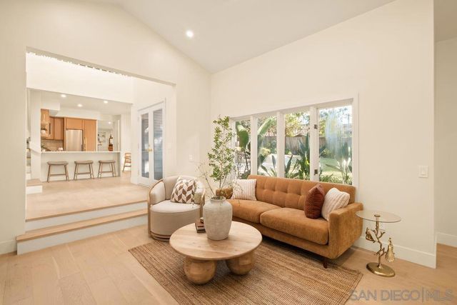 526 Saxony, Encinitas, CA 92024